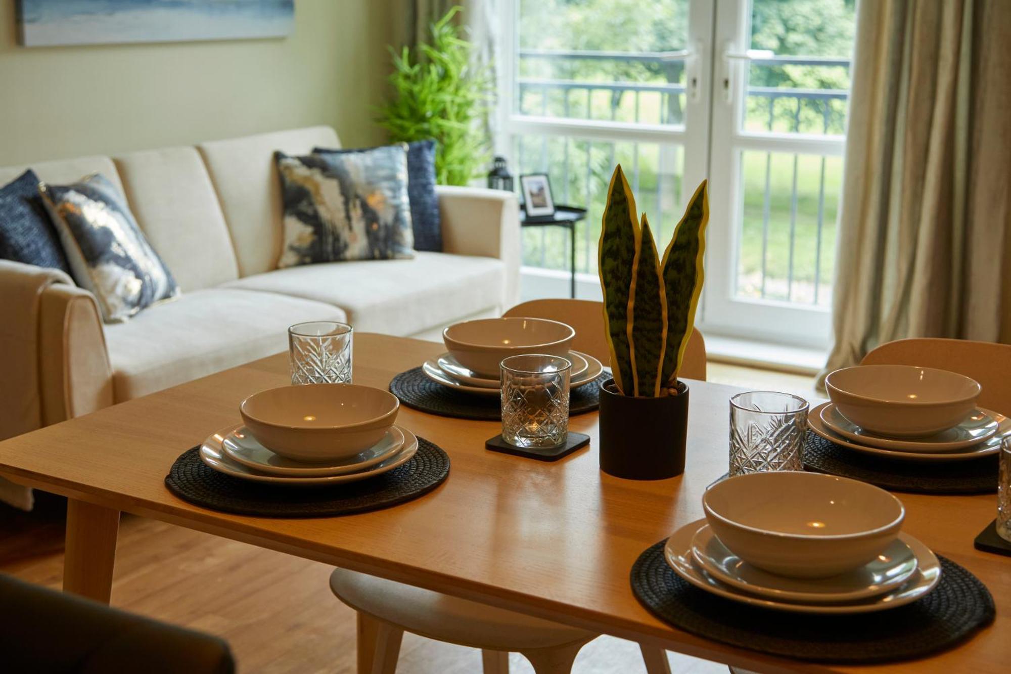 Stylish 2-Bedroom Apartment With Free Parking 할리팩스 외부 사진